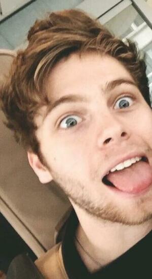 5sos iPhone Luke Wallpaper Hemmings Image