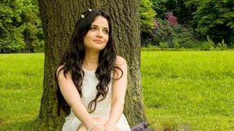 Armeena Rana Khan Pakistani Actress Model Wallpaper
