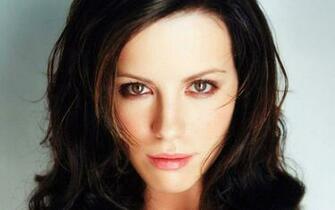 Beckinsale And Wiseman Amongst The Total Recall Cast