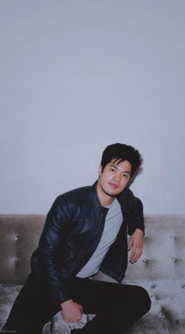 Lockscreens Ross Butler