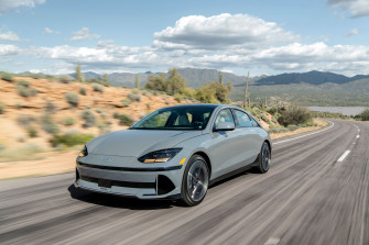 Hyundai Ioniq Drive Re And Gallery