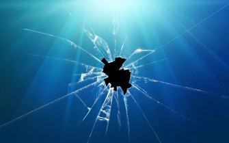 HD Desktop Wallpaper Technology Broken Screen Cracked