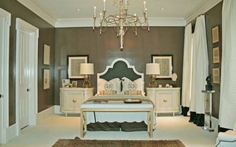 Lacquer Hollywood Regency Focuses On Making The Home A Centerpiece