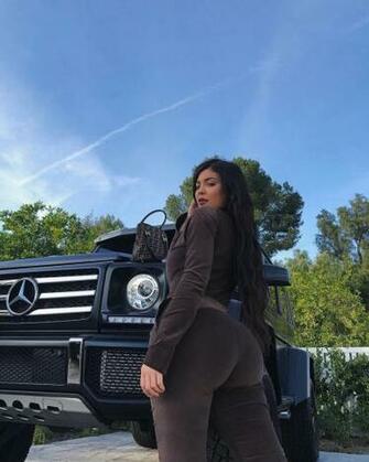 Kylie Jenner Wallpaper HD Image