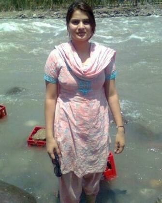 Pakistani Desi Girl Photos Wallpaper