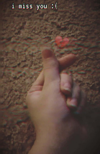 Broken Heart Aesthetics Wallpaper