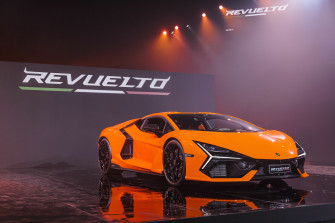Urus And Hurac N Lead Automobili Lamborghini S Record Results In