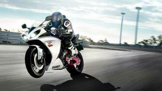 Yamaha Sports Bike Wallpaper Ibackgroundwallpaper
