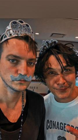 Wallpaper Bob Morley Y Richard Harmon In The Show