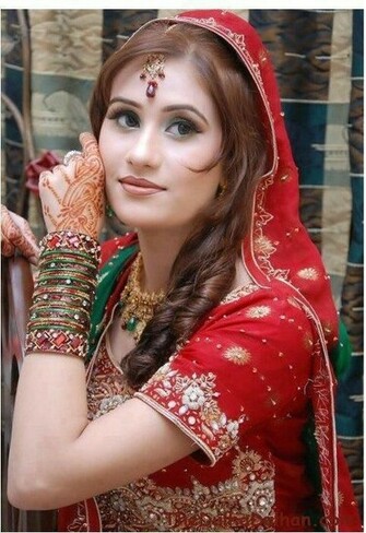 Punjabi Girl In The World Wallpaper Mp3 Songs