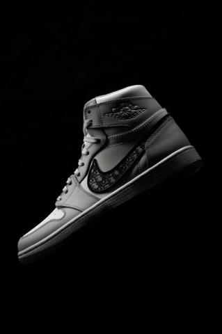 Air Jordan Retro High Dior Stadium Goods