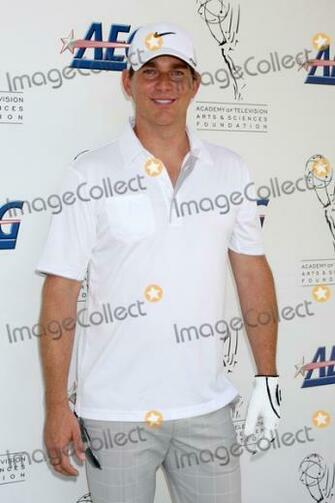 Tee Off At Oakmont Country Club On September In Glendale Ca
