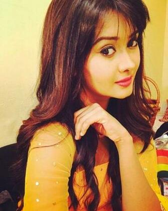 Actress Kanchi Singh New Pics Wallpaper