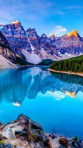 Moraine Lake Banff National Park Alberta Canada L A K E S