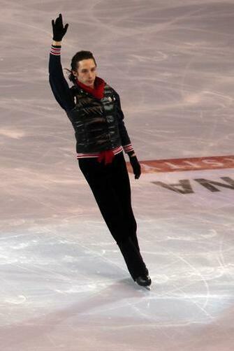 Beautiful Wallpaper Figure Ice Skating