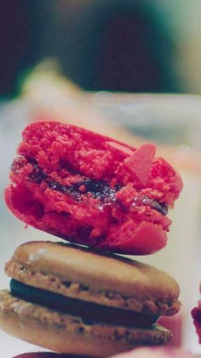 Macaron Wallpaper iPhone