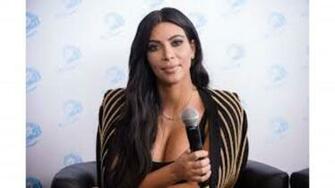 Kim Kardashian Wallpaper