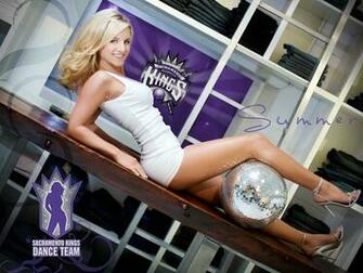 Nba Sacramento Kings Hot Dancer Wallpaper Basketball Team