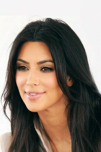 Ios7 Kim Kardashian Suit Parallax HD iPhone iPad Wallpaper