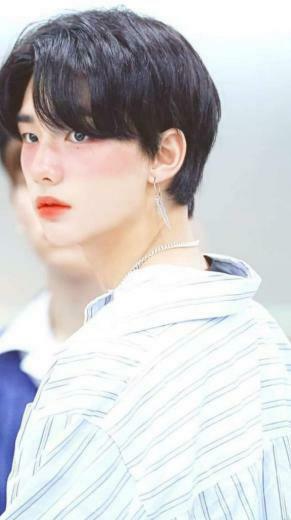 Hyunjin Wallpaper Stray Kids Amino