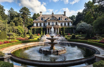 Luxury Mansion Wallpaper