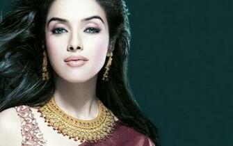 Bni93y Asin Tollywood Actress Wallpaper HD 1080p