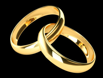 Interlocked Gold Wedding Rings Wallpaper