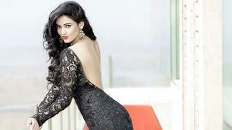 Sonal Chauhan Sexy HD Wallpaper 4k Indian