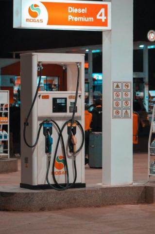 Petrol Pump Pictures Image