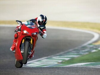 Royal Wallpaper Bike Stunts