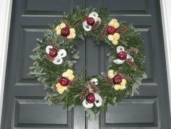 Colonial Williamsburg Christmas Door Decorations