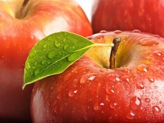 Red Apples Water Drops Close Up HD Wallpaper Nature
