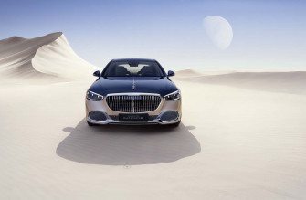 Mercedes Benz Maybach S Class Haute Voiture Targets Fashion Crowd