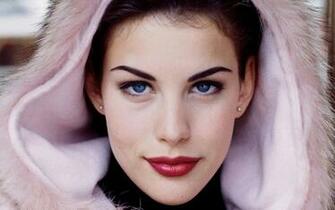 Liv Tyler Wallpaper X Net