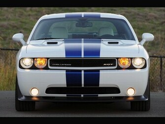 The Dodge Challenger Srt8 Car Wallpaper