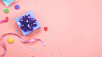 Purple Gift Poster Design Wallpaper