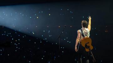 He S Taken But Shawn Mendes Shows That The Perfect Candidate
