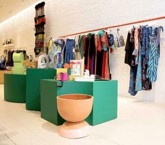 Dvf Studio Presents Reinaldo Sanguino Wallpaper