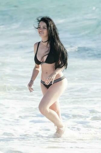 Claudia Alende In Black Bikini Gotceleb