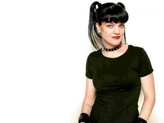 Pauley Perrette Wallpaper