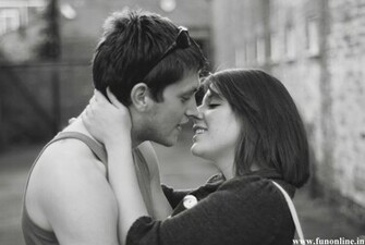 Love Couple Kissing Wallpaper HD