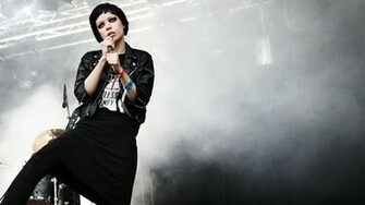 Alice Glass Wallpaper