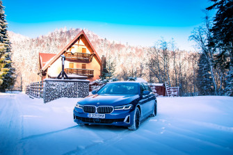 Video Is The Bmw 530e Perfect Hybrid Six Cylinder Surrogate