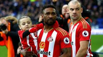 Jermain Defoe Pays Tribute To Best Friend Bradley Lowery Uk