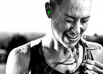 Sports Girl Women Run Exercise Training Effort Sweat Headphones
