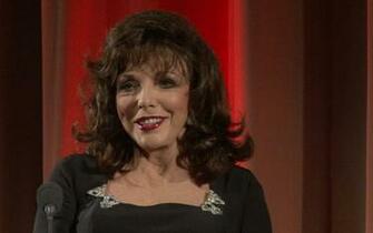 Joan Collins Wallpaper X Net