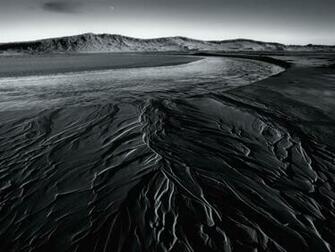 Use Any Of These Black And White Wallpaper That Are Designed To