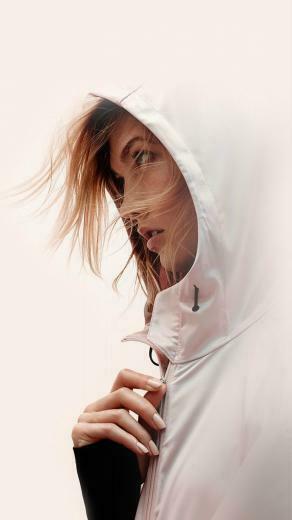 Model Karlie Kloss Natural Girl Sports iPhone Wallpaper