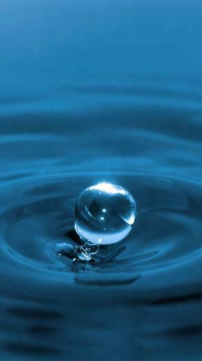 Blue Water Drops iPhone 5s Wallpaper