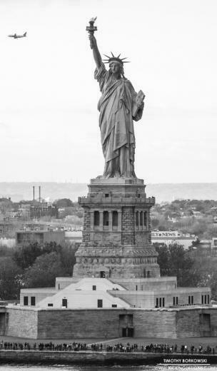 Statue Of Liberty Wallpaper Background Kicking Designs